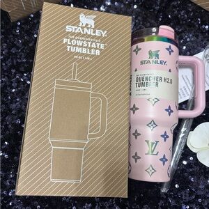 Stanley Pink Quencher H2.0 Tumbler